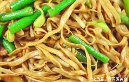 吃法|面条不用水煮,换着吃法更好吃,一上桌立马抢光