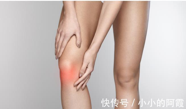 骨擦感|下蹲或弯曲膝盖就很痛，四个动作锻炼养护你的膝关节