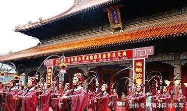 此人被历代皇帝朝拜,唯独朱元璋不买账,下令他的后人不得为官