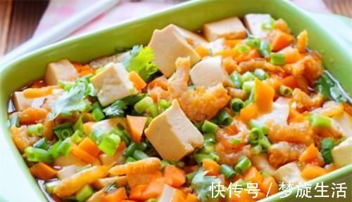 苜蓿菜|女性到了中年,推荐多吃3种食物,排毒养颜、滋润肌肤