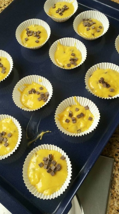 白糖融化|一碗面粉俩鸡蛋,无需水和油,自己做蜂蜜小蛋糕,香甜软糯,简单