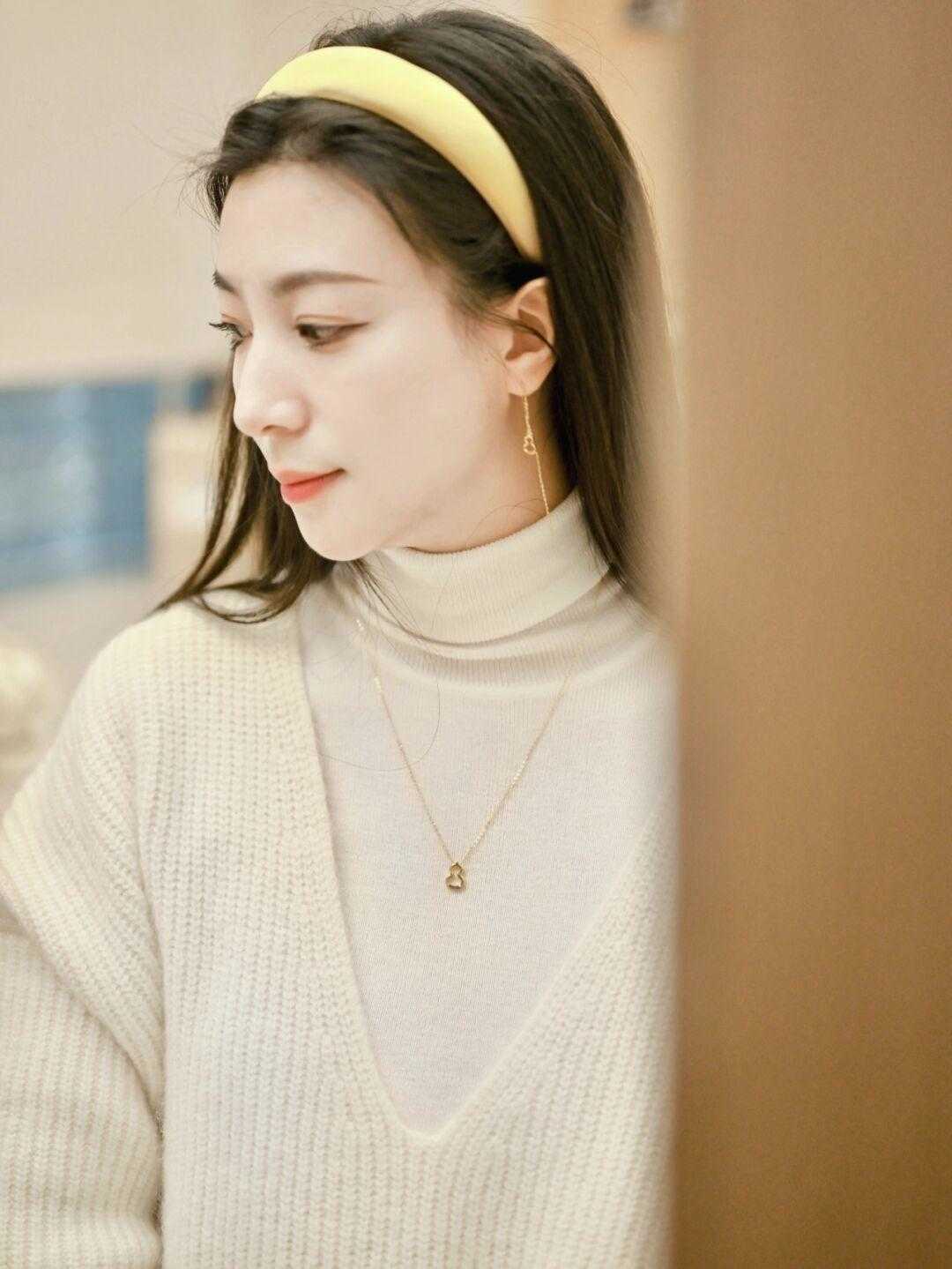 v领|像太阳般温暖的套头毛衣,最适合这个冬季了,温柔慵懒又显白