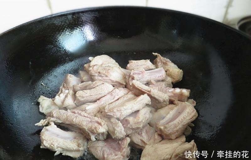 夸赞|软香离骨的排骨,家常做法十分简单,孩子喜欢,老公夸赞!