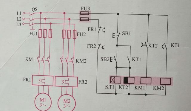 自動切換的兩臺電動機按順序起動逆序停止線路圖.