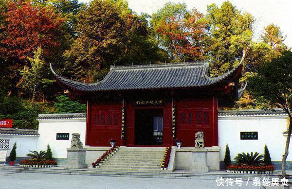 秋色!宋词里的秋思:多情自古伤离别,5首词走进那合成愁的离人心上秋