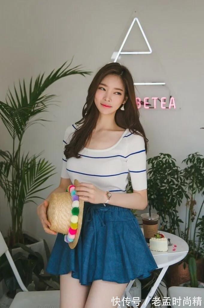 国宝级|韩国国宝级美女模特朴正允修身蓝色淑女裙