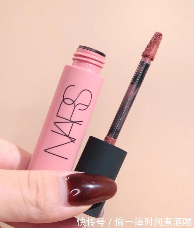 尤雾弹 适合日常的清淡口红,这4支豆沙色不容错过,显白高级轻松抬气质