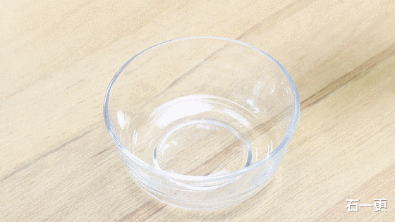 不用烤箱,没有一滴水的花生芝麻酥,一口一个,根本停不下来