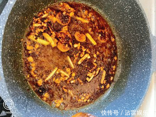 新鲜|麻辣烫,角落里不起眼的贵菜,很多人都不拿,老板在一边偷着乐!