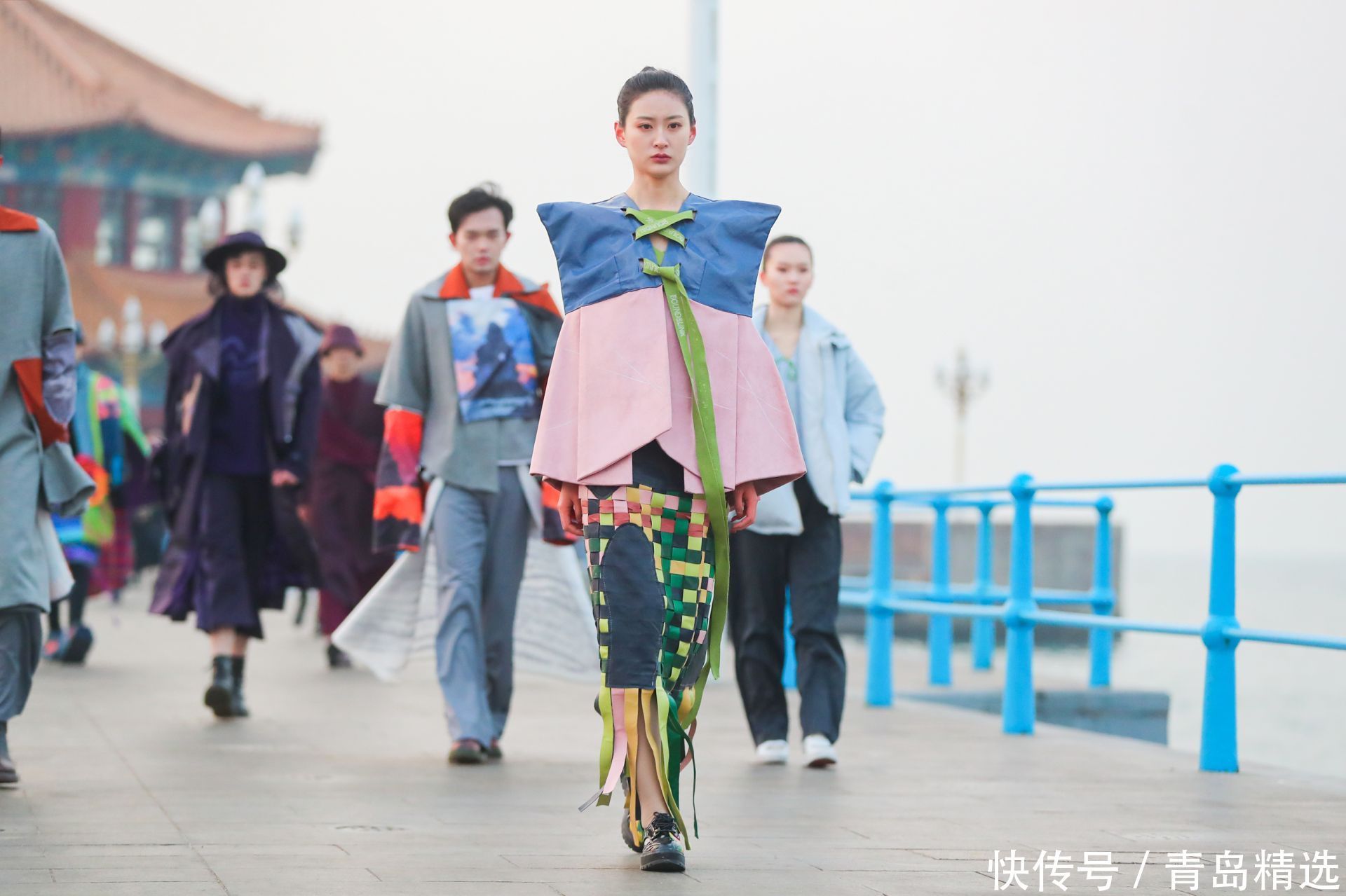 尚设计大赛|今天,百年栈桥变身时尚T台!