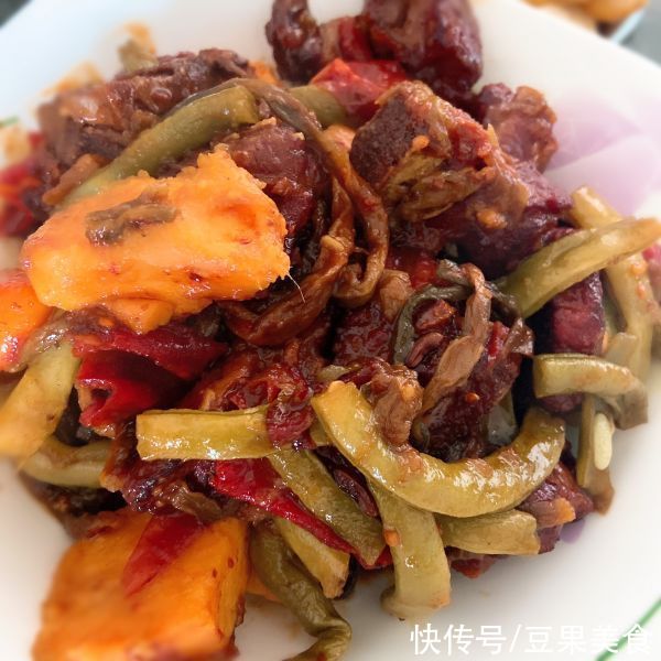滋阴|酱排骨焖花卷的花式做法，你会了吗？