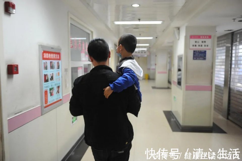 菜花|小男孩一天抽搐二十几次,颅内取出9厘米寄生虫,无知母亲惹的祸