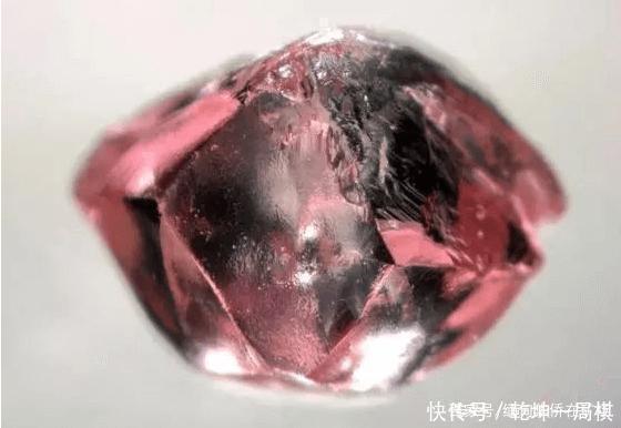 钻石的原石原来长这样,而且仅需这几招就可以鉴别