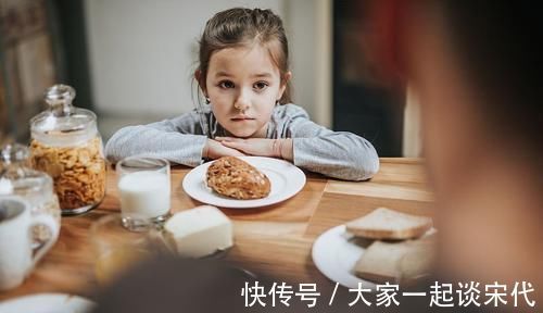 高情商|培养一个高情商的孩子,父母一定要做好3点,很重要