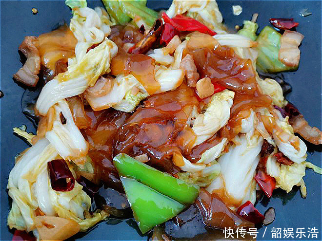 天冷了，白菜此做法才解馋！3块钱做一盘，我家一周吃5次，太香了