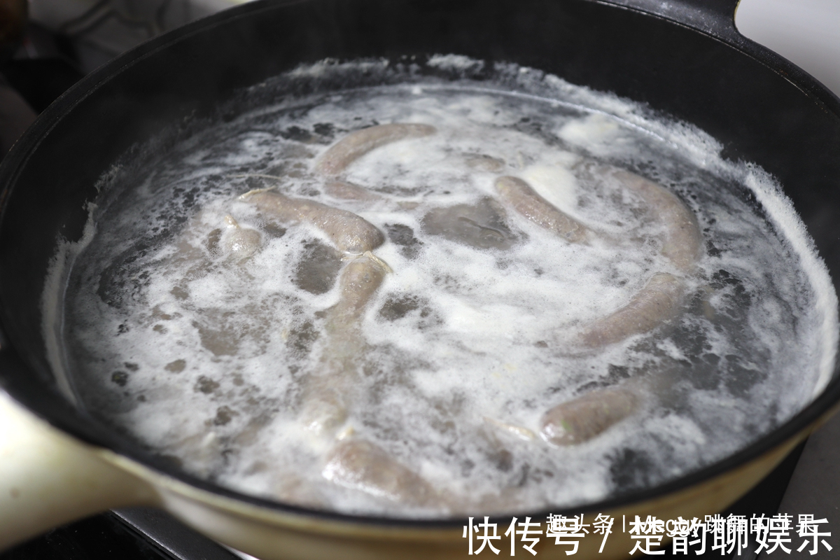 自制牛肉脆皮肠,零添加剂无色素,煮一锅吃一周,营养早餐不犯愁