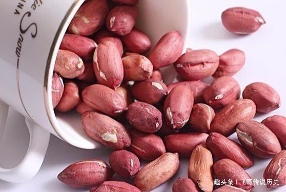 维生素k|花生好吃但是不能乱吃,这样吃花生有这4个好处!快告诉家人