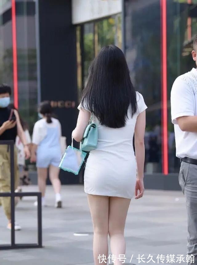 青春|舒适随意的连衣裙穿搭尽显青春朝气,时尚女生都喜欢,减龄优雅