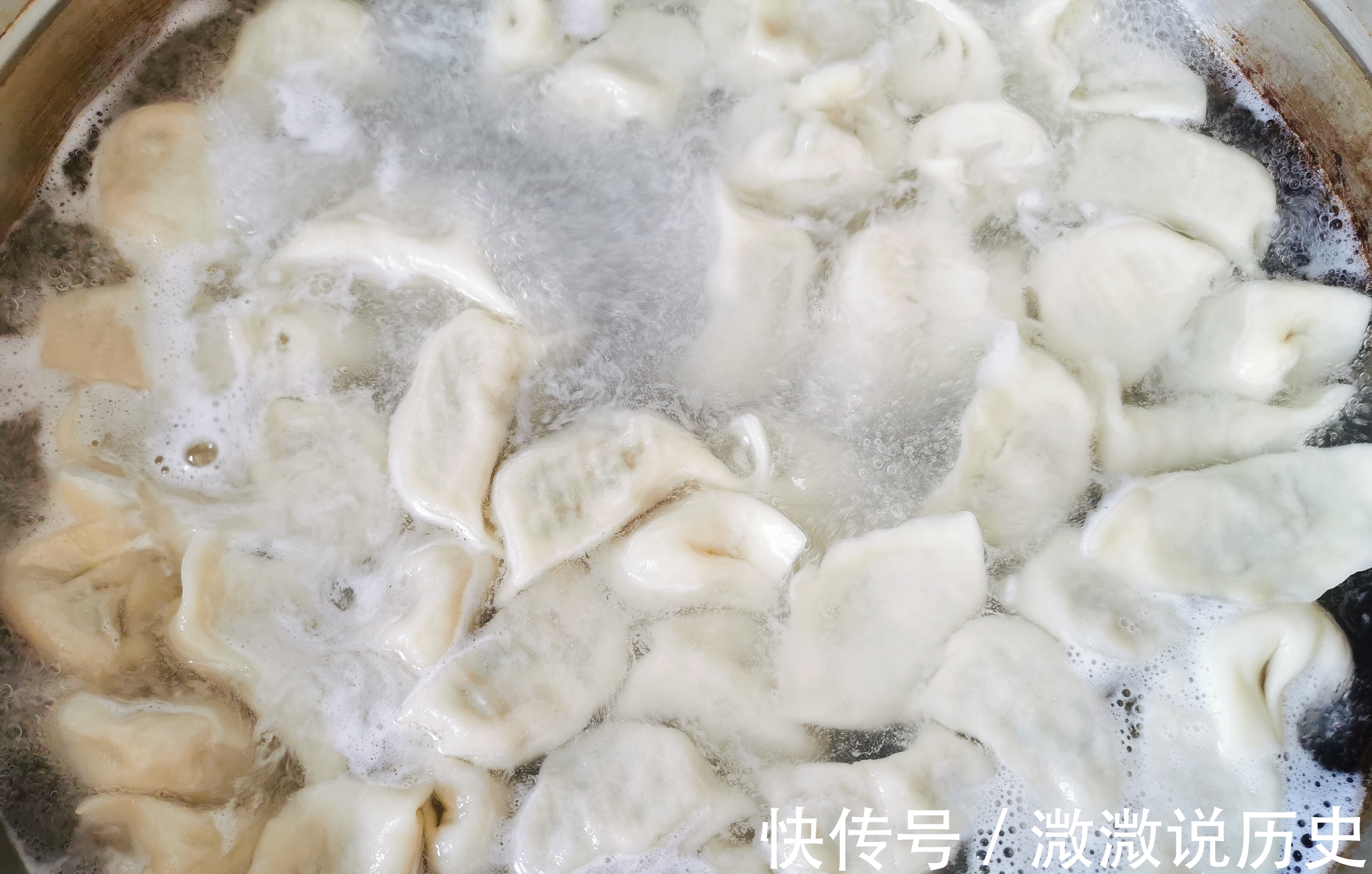 小敏|立秋以后,我家就爱吃这馅饺子,比韭菜茴香还鲜美,营养又滋补