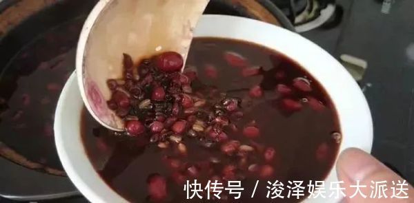 麦仁|女人气血不好,常煲一锅粥喝,食材做法简单,补血养颜不发胖