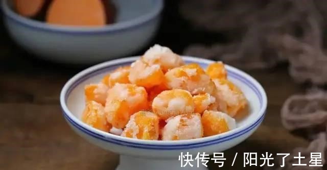 开胃|红薯这样做太惊艳了，香甜软糯又开胃，出锅盘子都被舔干净！