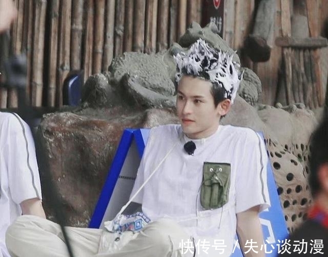 二郎神|张哲瀚许凯在节目里亲密互动,关系真好,不愧是曾经的同门师兄弟