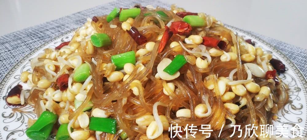 技巧|豆芽炒粉条,地道家常菜,教你一个小技巧,豆芽入味,越嚼越香
