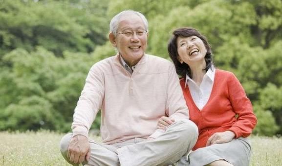 50岁后，想要健康长寿，做到3坚持，你将比同龄人更健康长寿