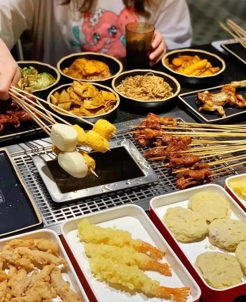 炸串里的每一滴油,都藏着长沙人的口水