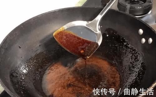 炒糖色时,加冷水还是热水老师傅无意说漏嘴,难怪每次都发苦