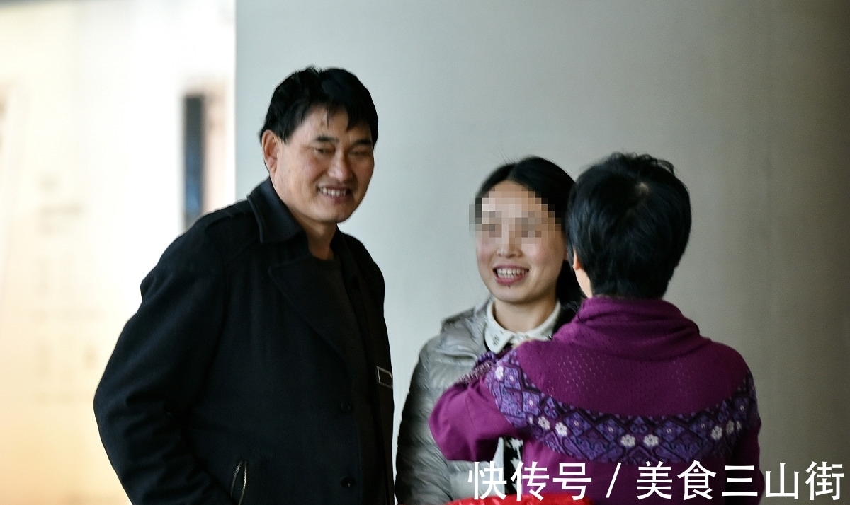 歌唱家|朱之文:赖在农村不走“另有所图”?被拉面哥逼得“原形毕露”