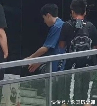 路透|龚俊姚安娜录《中餐厅》被偷拍,这是眉来眼去?