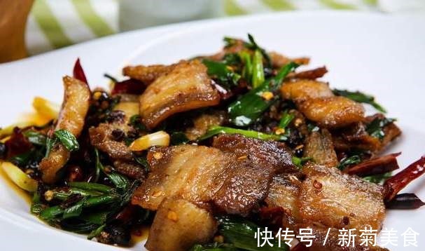 技巧|炒肉时,别再直接下锅了,牢记2个技巧,香嫩又入味,不柴也不腥