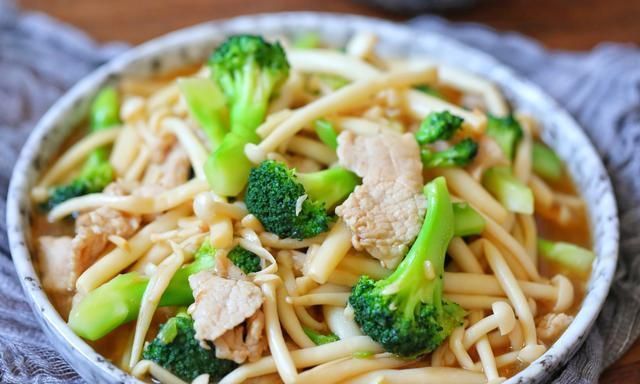 饮食|明日小满,饮食要清淡,多给家人吃这菜,营养易消化,顺利度夏天