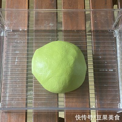 黄油|#我的养生日常-远离秋燥# 斑斓椰蓉小吐司，风味独特