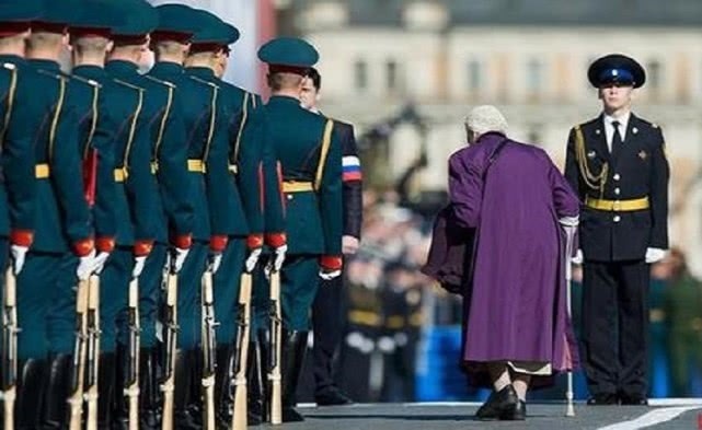 回国|全球最皮的军队,80人出国打仗,回国时还多数出一个人