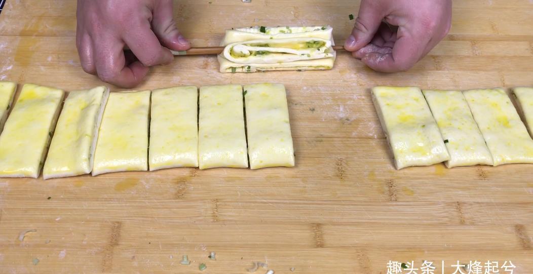 花卷的做法大全之一，教您最简单的方式，照样蓬松暄软层次分明