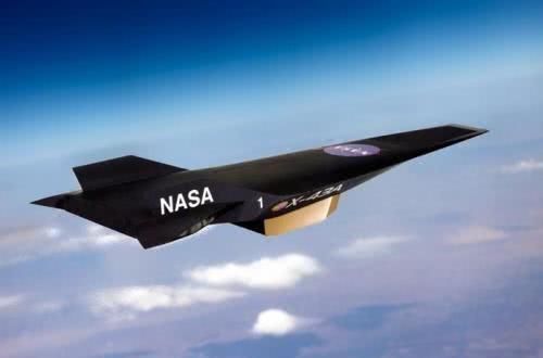 宇宙没有空气阻力，飞船为何不能无限加速，甚至连1％光速都无法达到