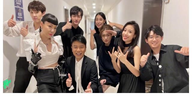 導(dǎo)師|網(wǎng)傳李克勤“不上心”伍珂玥，《中國好聲音》逆襲奪冠，粵語歌曲是否迎來崛起