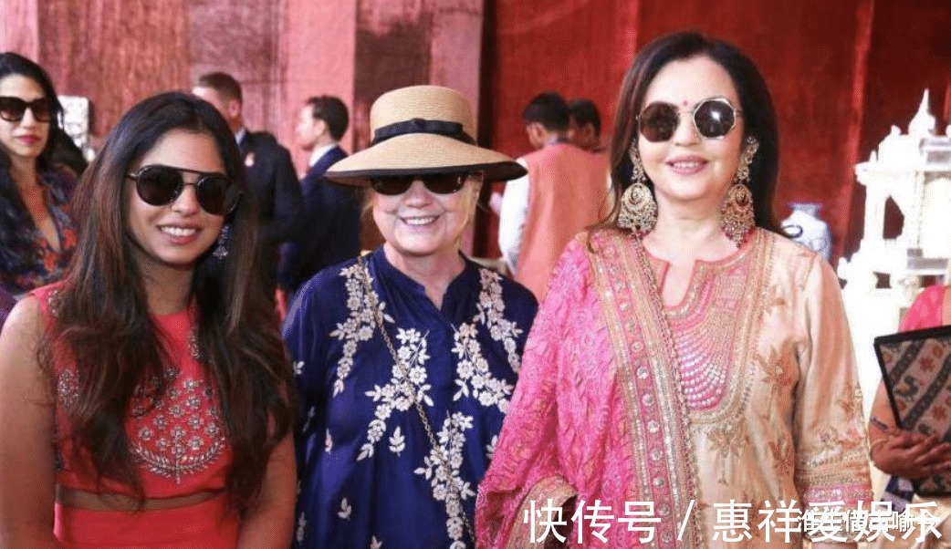 文莱王室 印度富婆像行走的钻石山,戴顶级祖母绿,比文莱王室还要奢华