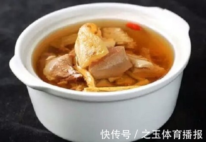 猪肉涨价,吃鸡肉吧!肉质鲜美价格低廉,明目护眼眼睛更闪亮