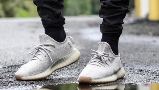 空调鞋 小米推「空调鞋」！不到百元硬刚Yeezy，穿上降10℃比拖鞋还透气