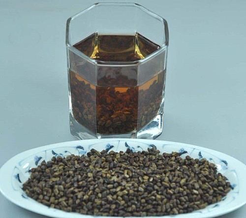 眼睛渾濁無神怎么辦？多吃以下東西，有助于緩解