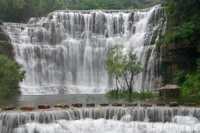 河南奇景!藏身5A的太行天路，腾于千米崖壁，云雾林海无边，太壮美啦→