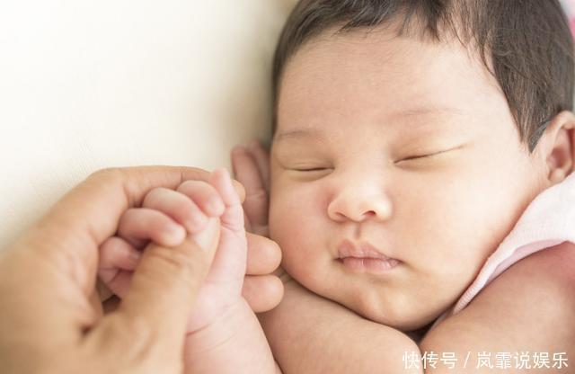 孩子|宝宝为何喜欢被母亲抱着睡培养孩子睡眠好习惯,做好4点很关键
