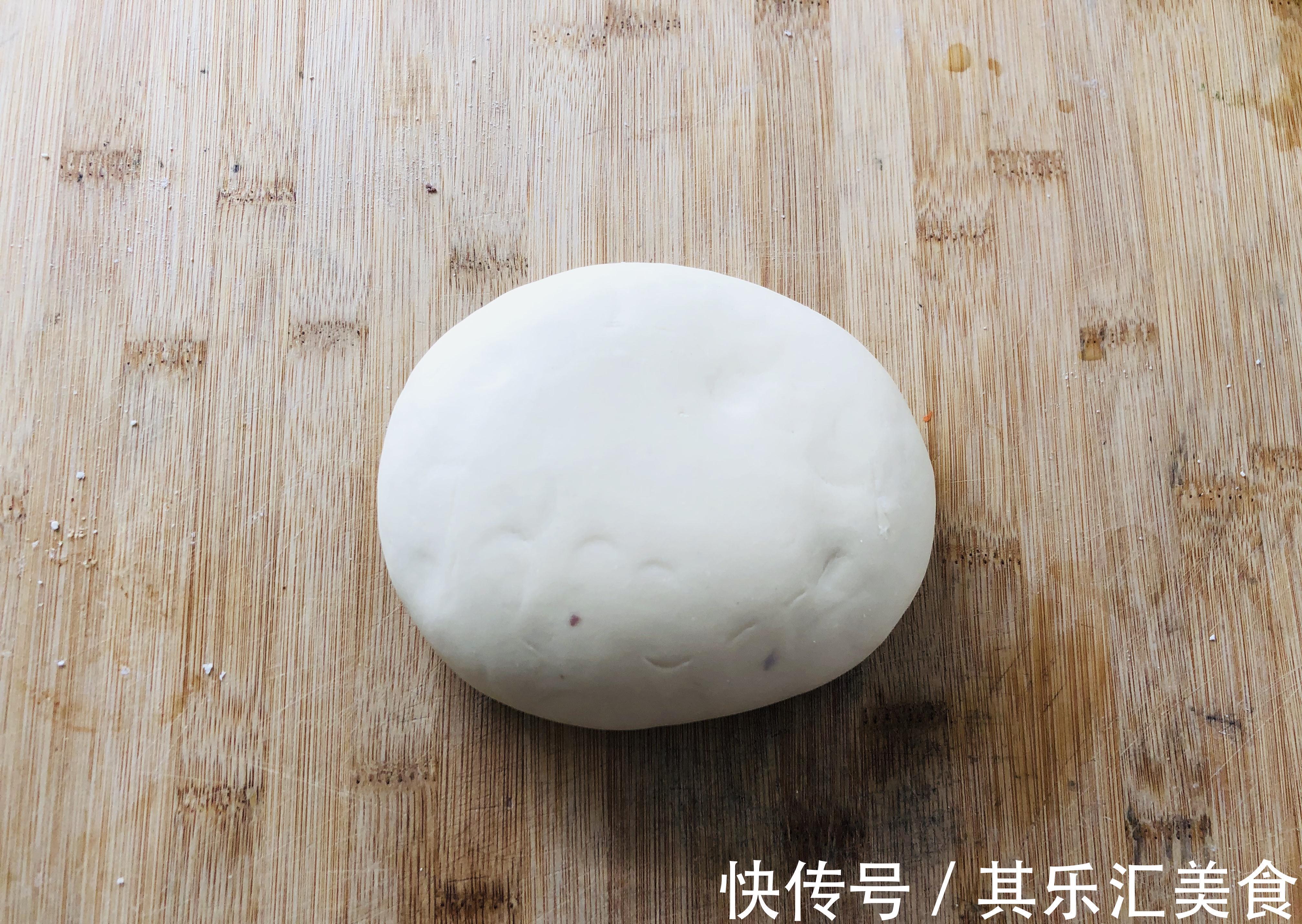 仿真土豆馒头|别总做白面馒头了,试一试仿真土豆馒头,颜值高到不舍得吃了