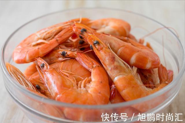 渔民|白灼虾,冷水还是热水煮?老渔民教你多做1步,大虾鲜甜无腥味