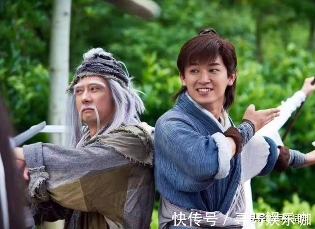 虚竹@洪七公的师父到底是不是虚竹?其实他师父一出手,答案就被揭晓了