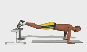 肌肉|俯卧撑，健身界公认的黄金训练动作，你能坚持做几个