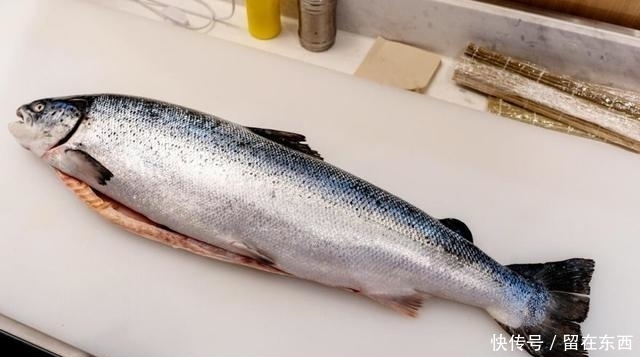 医生:被肝病困扰的患者,要多补充这2种物质,肝更健康